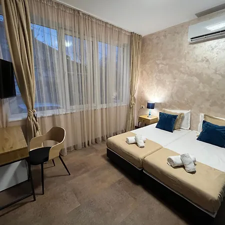 بيت ضيافة Boxroom1 كيوستينديل